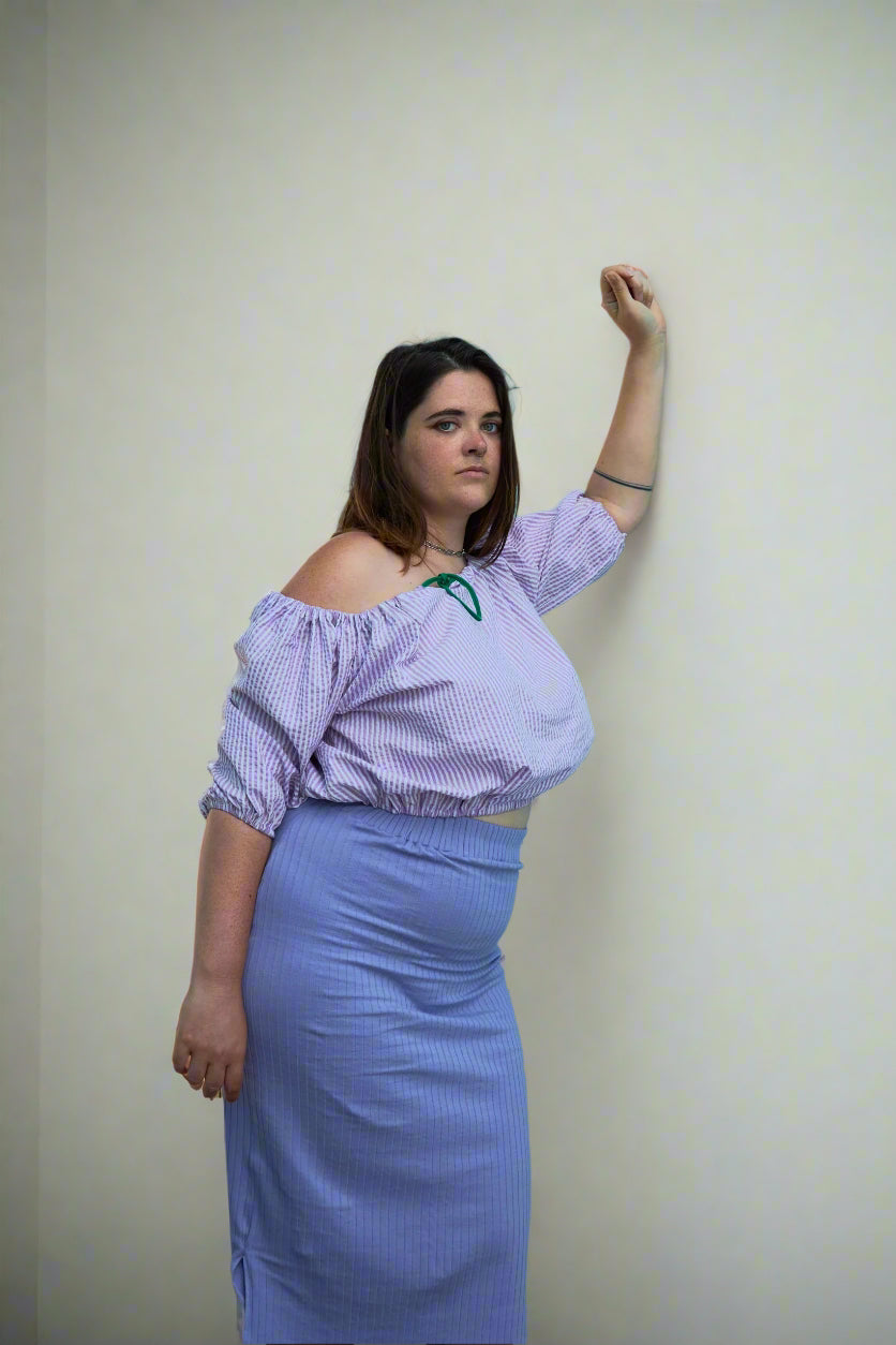 MARJ lilac and white striped top extensible over the shoulder